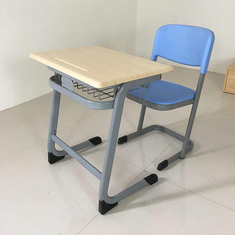 中小學生及大學生課桌椅標準尺寸是多少？